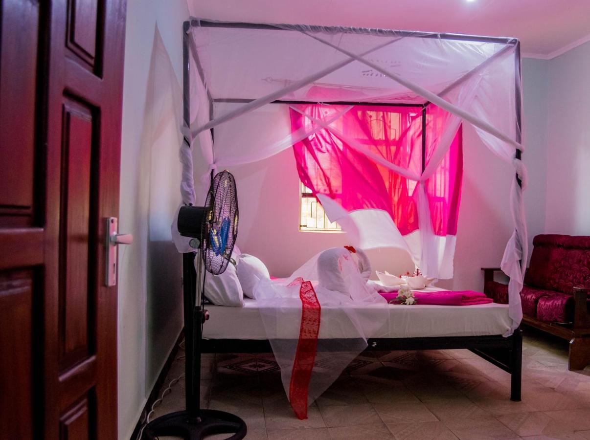 Kilimanjaro Summit Lodge Moshi Exteriör bild