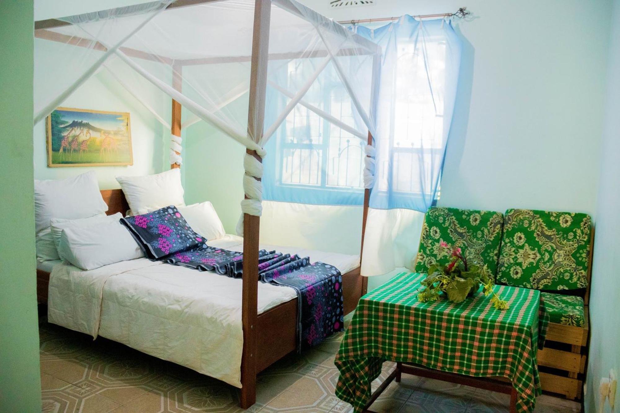 Kilimanjaro Summit Lodge Moshi Exteriör bild