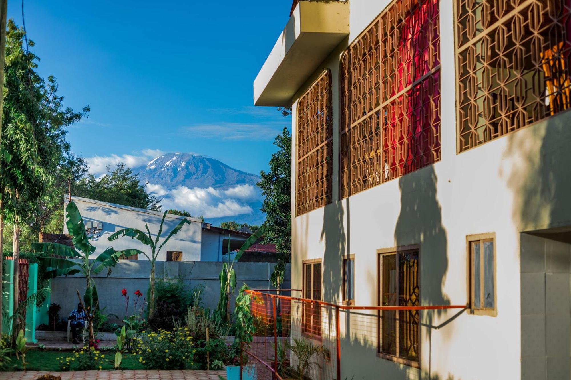Kilimanjaro Summit Lodge Moshi Exteriör bild