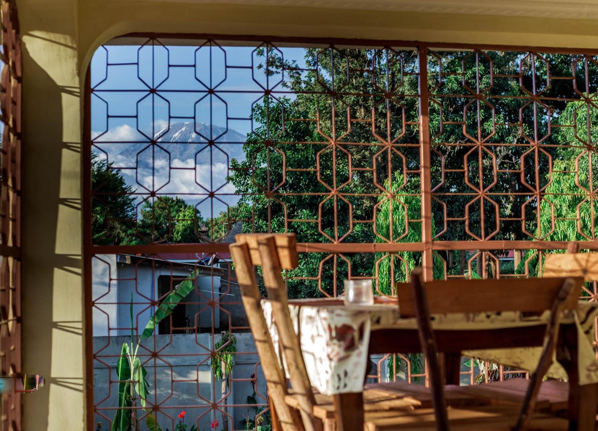 Kilimanjaro Summit Lodge Moshi Exteriör bild